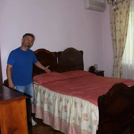 Casa Ferrari Bed and Breakfast