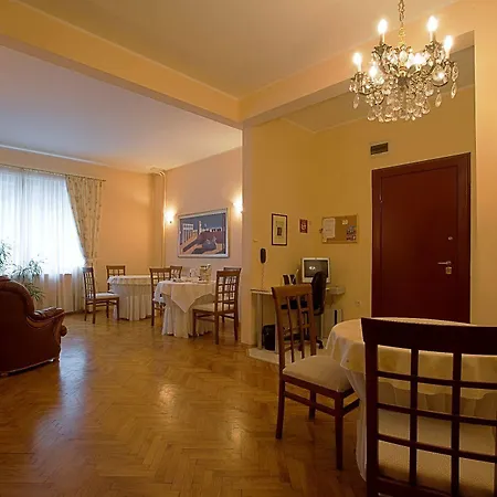 Casa Ferrari 3*